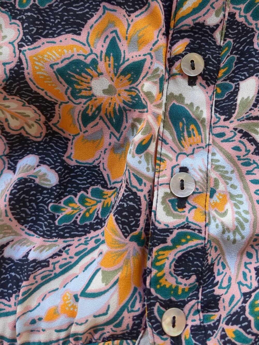 L Long Sleeve Multi Color Design Mid Button Up Tunic - Picture 15 of 16